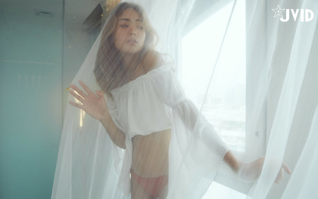 vv levia adult star picture