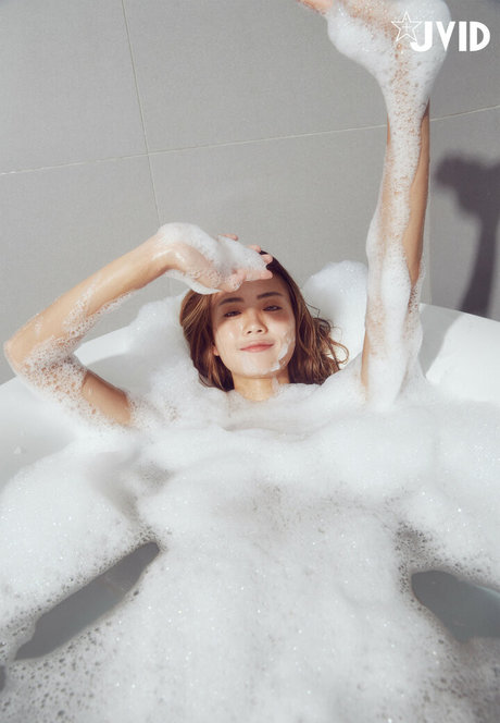 vv levia model hd pics