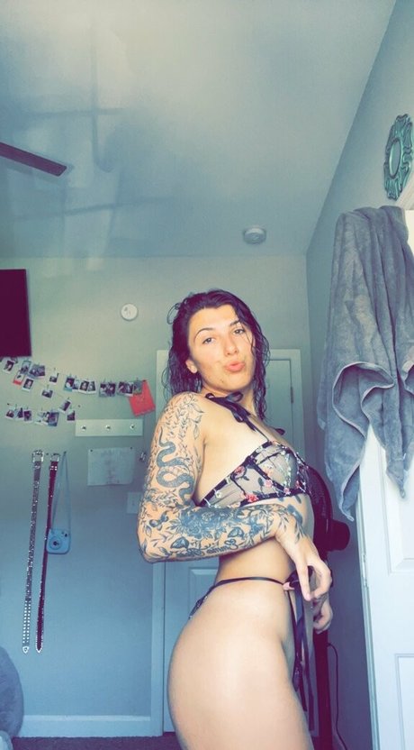 bigbooootyash model best img