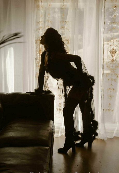 logsterbunny pornstar erotic picture