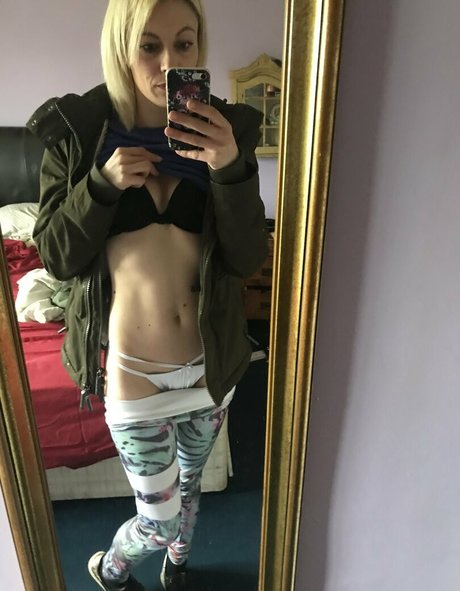 lisa69xxx xxx star archive