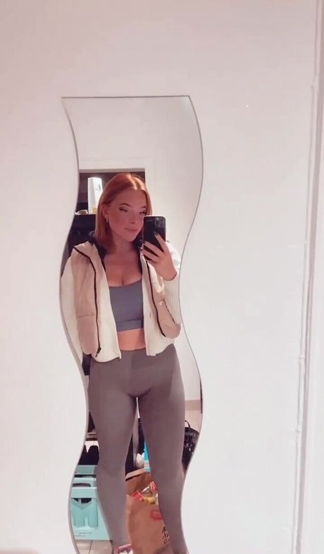 Sarah Neuhaus adult star galleries