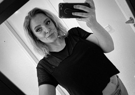 pregnant ebony onlyfans pornographic pic