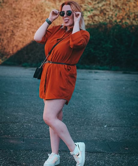 Sarah Neuhaus top pornstar pictures