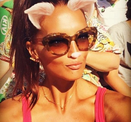 Gatina 22 model art galleries