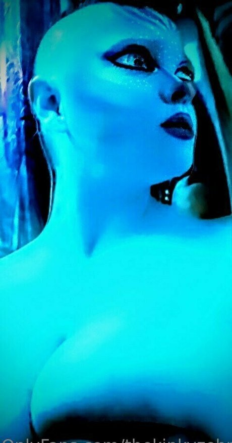 thekinkyzebra xxx model photos