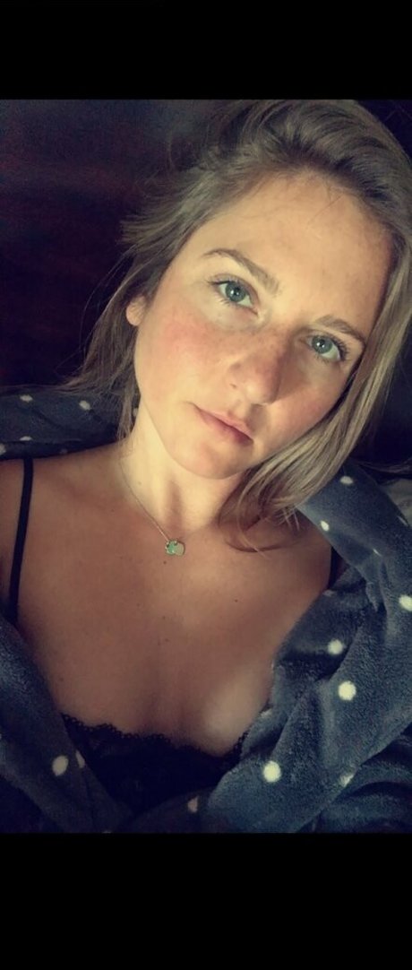 skinny blonde milf onlyfans beautiful naked pictures