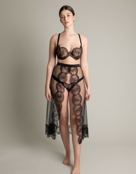 Ellie Weston adult star gallery