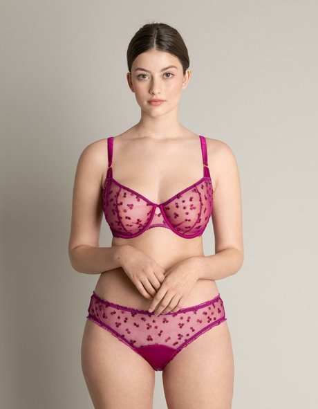 Ellie Weston hd actress archive