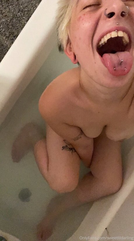 sweetlildarling erotic pornstar galleries