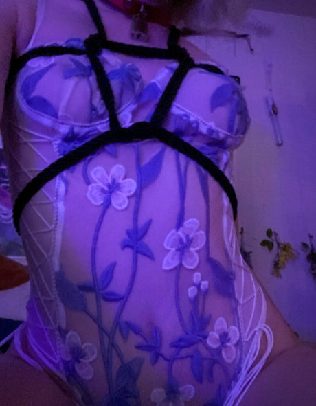 elle chu model nudes galleries