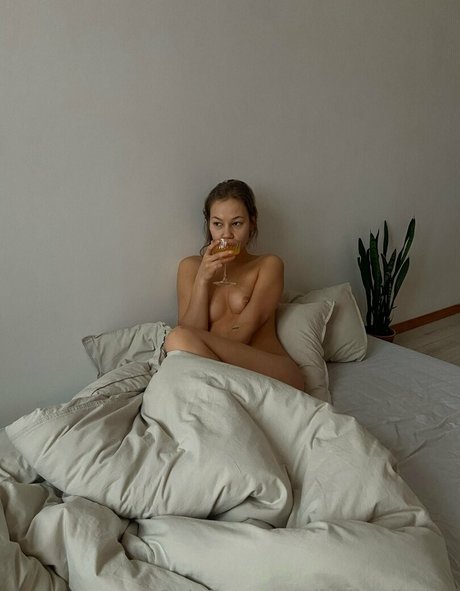 naturalbeibe hot model img