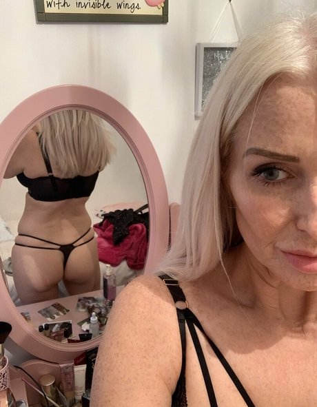 candy c high quality pornstar pictures