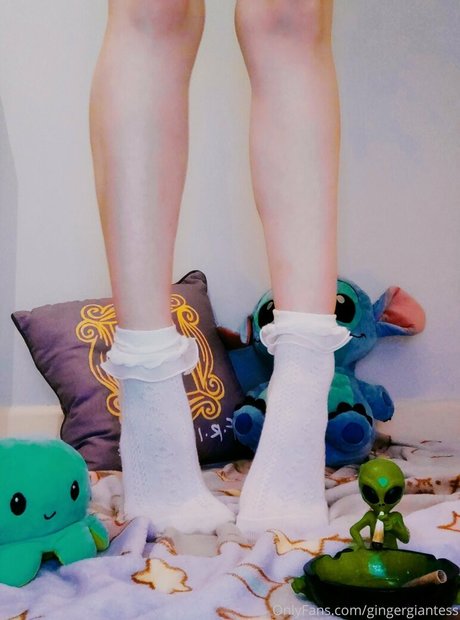 gingergiantess porn star pic