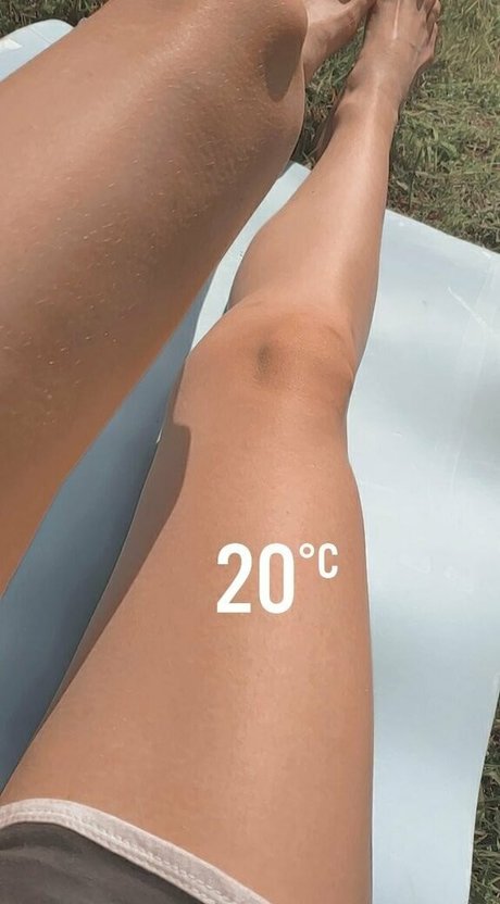 gingergiantess model naked pics