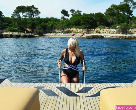 Carina Spack model beautiful pic