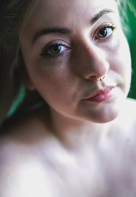 Afkayt free actress pic