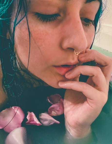 Afkayt erotic pornstar photo