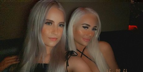 pleasingpoppy hot pornstar photo