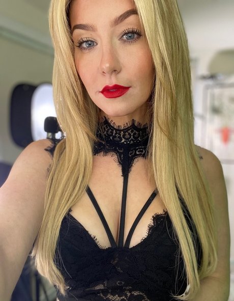 Creative Calm ASMR free actress image