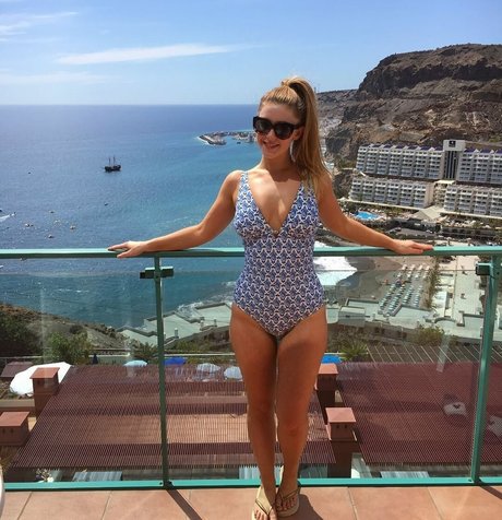 Creative Calm ASMR hot pornstar img