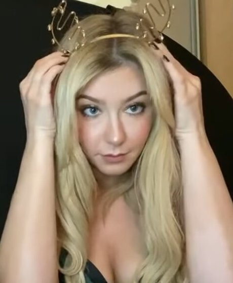Creative Calm ASMR art pornstar photo