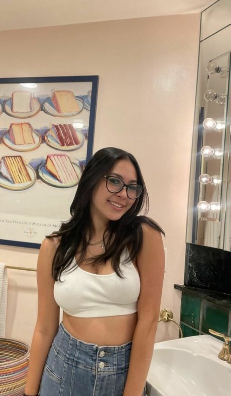 Awkward Thanks2146 perfect model pics