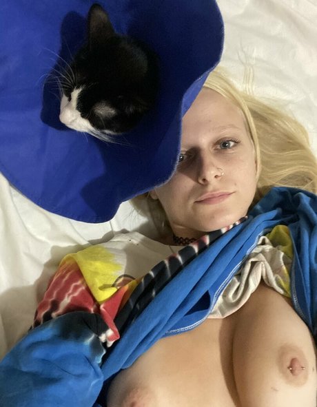 Heavemlysworld exclusive model pictures