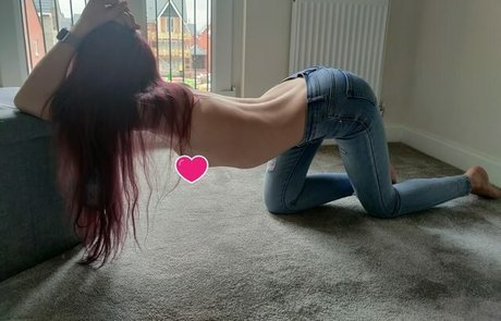 AnnMillie porn model photo