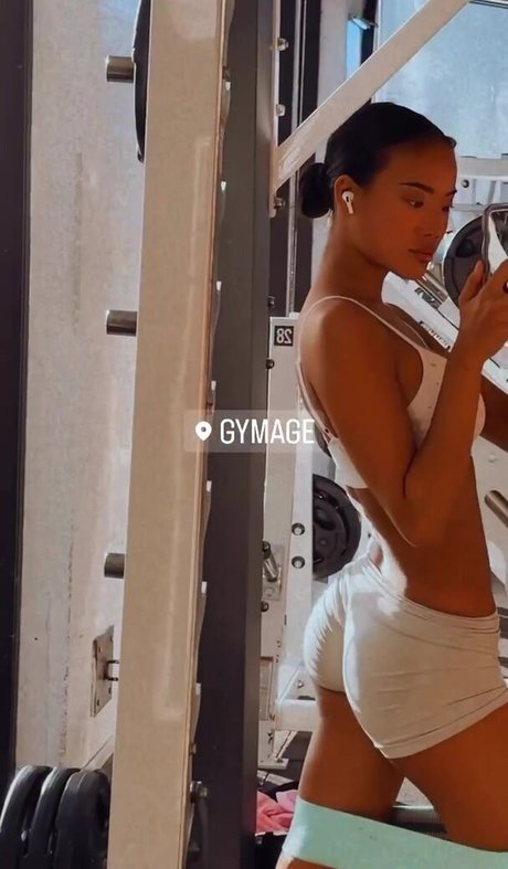 Nona Sobo pornstar nudes gallery