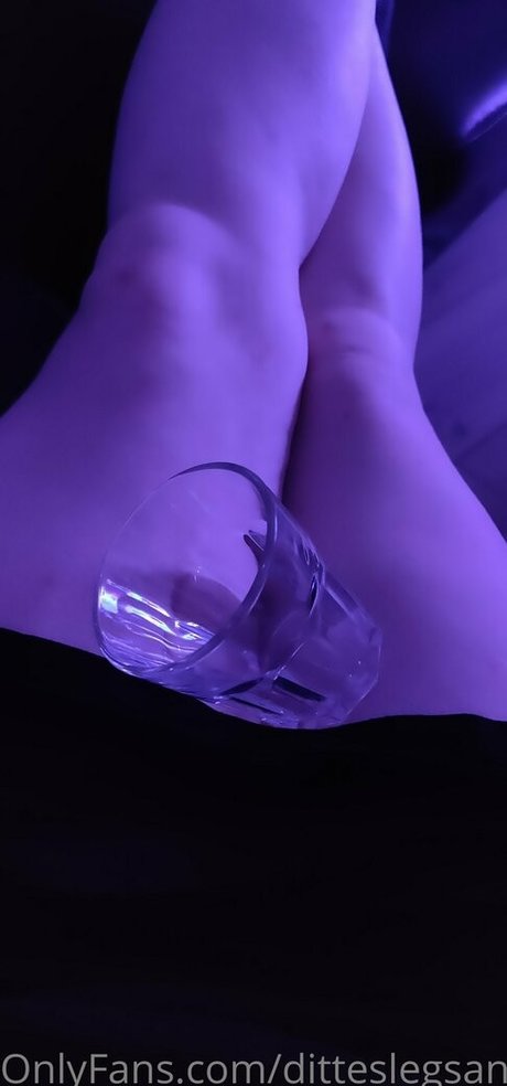 ditteslegsandfeet porn actress pictures