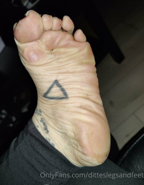 mother onlyfans pornographic photo