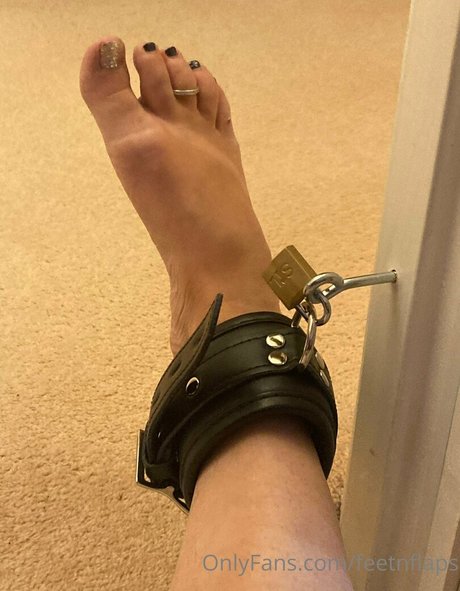 feetnflaps pornographic star galleries