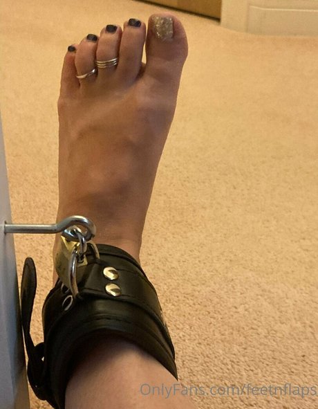 feetnflaps porn star picture