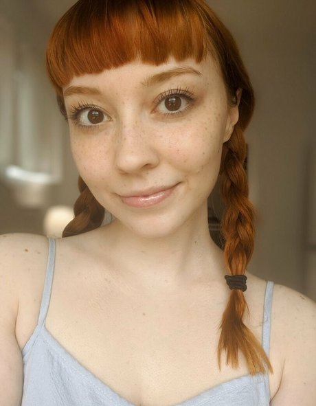 nataliagreyfree sexy actress pics