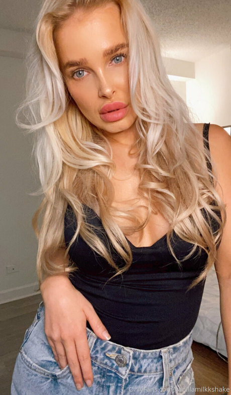 angelpussy18 nude actress picture