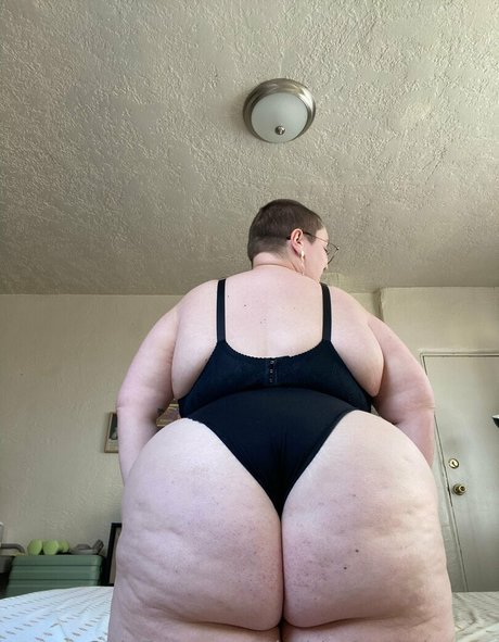 chubbyfrogprincess porn actress image