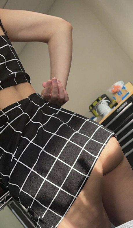 Sexyamber69 model nude pics