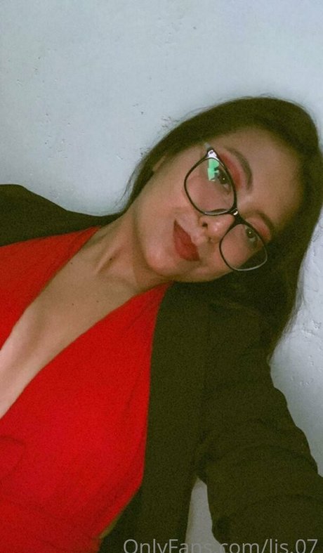 lis 07 star nudes gallery