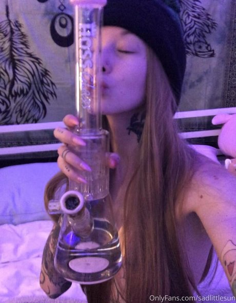 sadlittlesun pornstar hd pictures