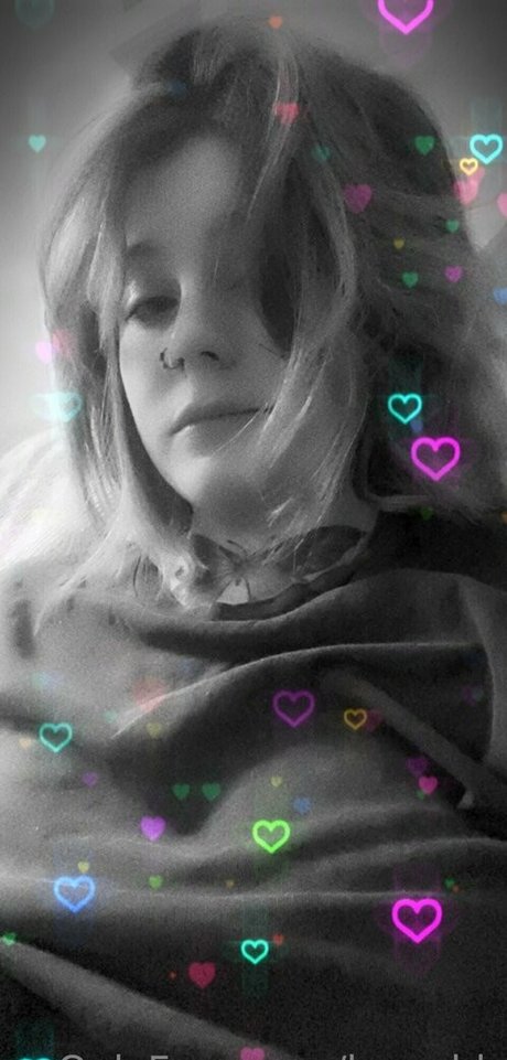 berrybb model pornographic photos