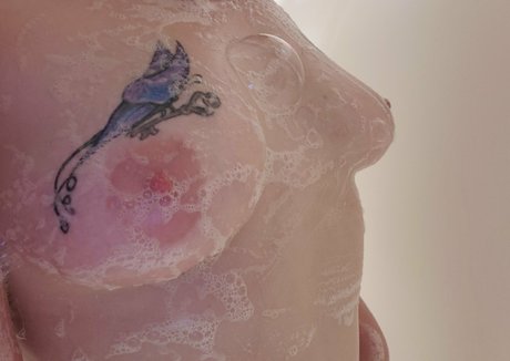 lickmefrosty star porn pic