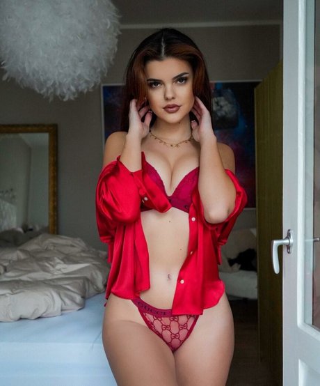 Lara Benjamina Winter star perfect gallery