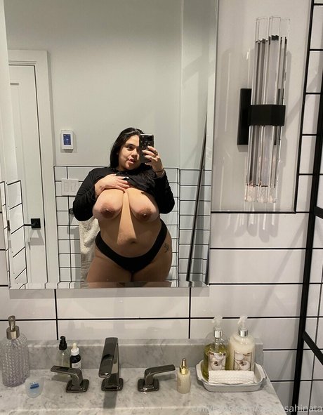 vanessahinata hot pornstar gallery