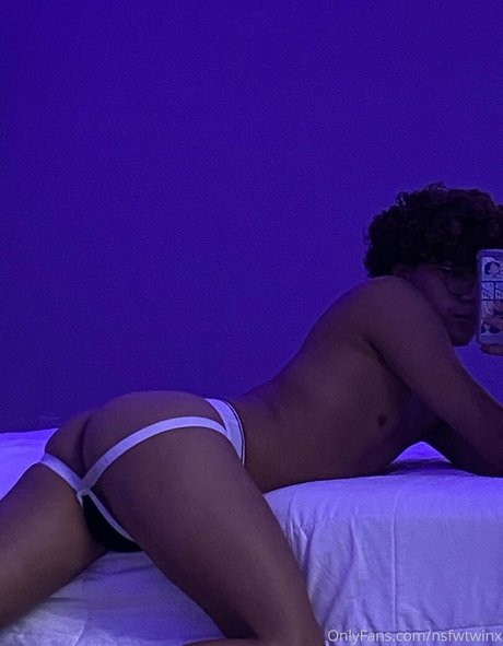 nsfwtwinx pornographic star galleries