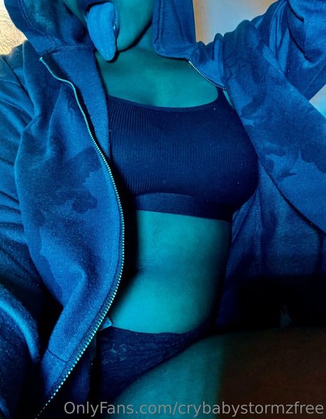 crybabystormzfree model exclusive img