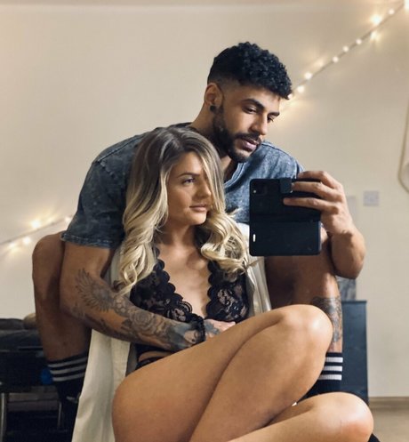 lillieinlace pornstar pic