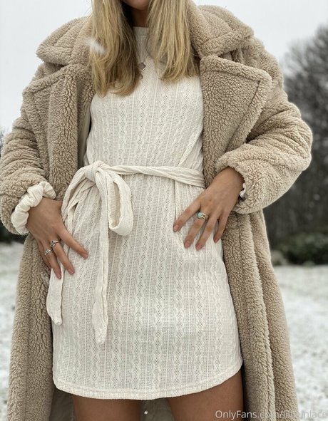 lillieinlace nice model image