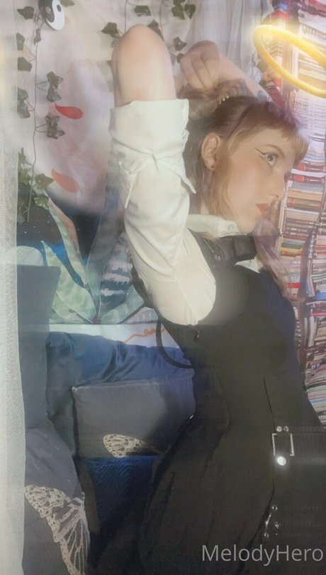 melodyherosfw pretty pornstar pic