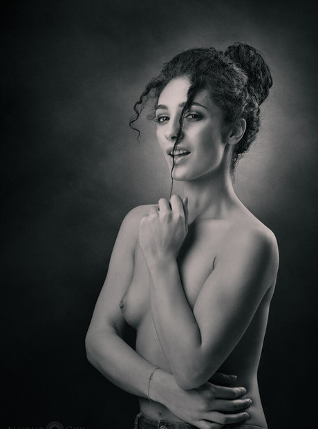 Mischkah Scott perfect actress photos